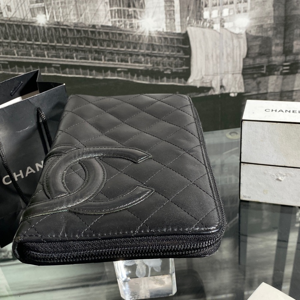 Authentic CHANEL Lambskin Cambon Line Zippy Clutch Wallet - Picture 11 of 17